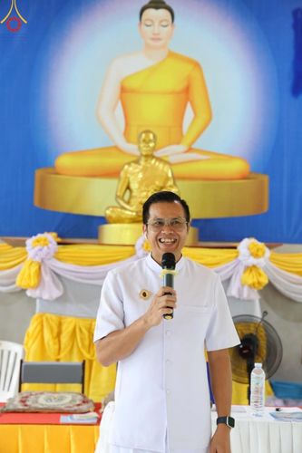 ภาพ No.153867:โครงการอบรมอุบาสก อุบาสิกาแก้ว รุ่นที่ 1 ผู้แทนทอดกฐินสามัคคี 30,000 วัดทั่วไทย ระหว่างวันที่ 6-8 กันยายน พ.ศ. 2567 ณ ศูนย์ปฏิบัติธรรมหนองบัวลำภู