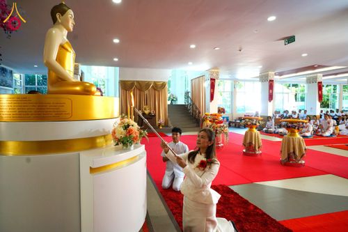 ภาพ No.171913:พิธีทอดกฐินสร้างพระเจดีย์ ประดิษสถานพระบรมสารีริกธาตุ ณ วัดกิ่วลม อ.ฮอด จ.เชียงใหม่ ในโครงการกฐินสามัคคีทั่วไทย 30,000 วัด บูชาธรรม 80 ปี หลวงพ่อธัมมชโย โดยคณะศิษยานุศิษย์วัดพระธรรมกาย วันที่ 26 ตุลาคม พ.ศ. 2567