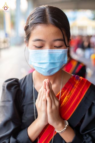 ภาพ No.76534:คณะสงฆ์และสามเณรบังกลาเทศ ปฎิบัติธรรมและจุดโคมประทีปถวายเป็นพุทธบูชา วันที่ 17 กุมภาพันธ์ พ.ศ. 2566