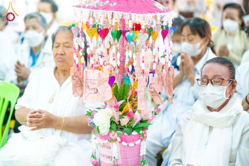 ภาพ No.195671:พิธีทอดผ้าป่าทำนุบำรุงศาสนสถาน ณ วัดคู้สลอดวุฒิโสภณ ต.คู้สลอด อ.ลาดบัวหลวง จ.พระนครศรีอยุธยา ในโครงการธรรมยาตรา กตัญญูบูชา มหาปูชนียาจารย์ พระมงคลเทพมุนี(สด จนฺทสโร) พระผู้ปราบมาร อนุสรณ์สถาน 7 แห่ง ปีที่ 13 วันที่ 13 มกราคม พ.ศ. 2568