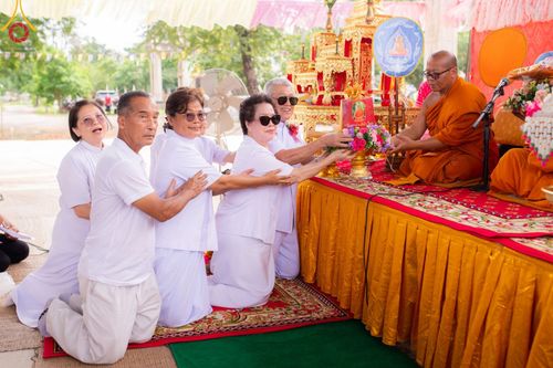 ภาพ No.172725:พิธีทอดกฐิน ณ วัดบ้านขาม อ.หนองแซง จ.สระบุรี ในโครงการกฐินสามัคคีทั่วไทย 30,000 วัด บูชาธรรม 80 ปี หลวงพ่อธัมมชโย โดยคณะศิษยานุศิษย์วัดพระธรรมกาย วันที่ 27 ตุลาคม พ.ศ. 2567