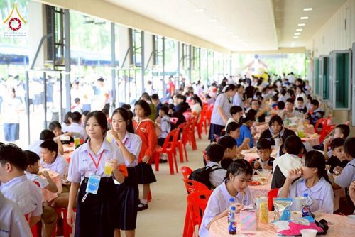 ภาพ No.274015:วันที่ 21 พฤศจิกายน พ.ศ. 2568 รวมพลังเด็กดี V-Star ผู้นำฟื้นฟูศีลธรรมโลก ประจำปี 2568 จังหวัดชลบุรี ณ ธุดงคสถานชลบุรี อำเภอศรีราชา จังหวัดชลบุรี