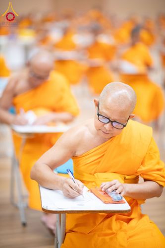 ภาพ No.177772:พิธีสอบธรรมสนามหลวง นักธรรมชั้นโท-เอก  ระหว่างวันที่ 17-20 พฤศจิกายน พ.ศ. 2567 ณ สนามสอบวัดพระธรรมกาย ปทุมธานี
