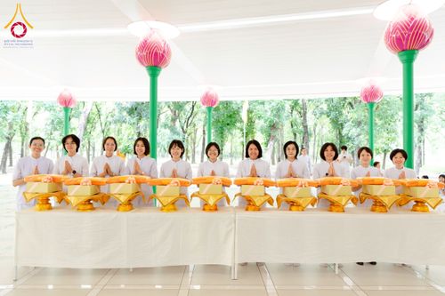 ภาพ No.223718:วันอาทิตย์ที่ 11 พฤษภาคม พ.ศ. 2568 พิธีอุปสมบทสามเณรเปรียญธรรมอุปสมบทอุทิศชีวิต 9 รูป อุบาสก 1 ท่าน ณ อุโบสถพระไตรปิฏกวัดพระธรรมกาย