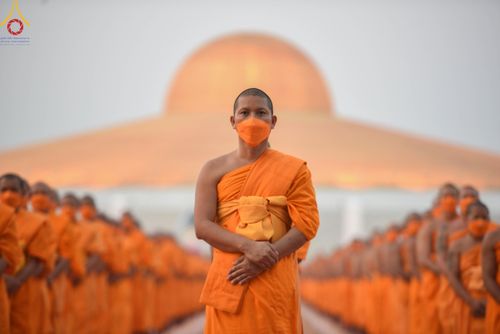 ภาพ No.121952:พิธีจุดประทีปถวายเป็นพุทธบูชา และบูชาธรรมมหาปูชนียาจารย์ พระมงคลเทพมุนี(สด จนฺทสโร) ในโครงการธรรมยาตรา กตัญญูบูชา มหาปูชนียาจารย์ พระมงคลเทพมุนี(สด จนฺทสโร) พระผู้ปราบมาร อนุสรณ์สถาน 7 แห่ง ปีที่ 12 วันที่ 31 มกราคม พ.ศ. 2567 ณ วัดพระธรรมกาย จ.ปทุมธานี