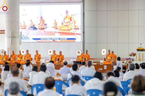 ภาพ No.100127:พิธีบุพเปตพลี  ครั้งที่ 143 วันที่ 27 พฤศจิกายน พ.ศ. 2566 วันพระ ขึ้น 15 ค่ำ เดือน 12 ณ หอฉันคุณยายอาจารย์ฯ วัดพระธรรมกาย