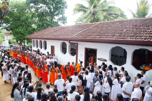 ภาพ No.140117:PhotoStory มหาศรัทธา ธรรมยาตราศรีลังกา EP.3  โครงการสยาม-ลังกา ธรรมยาตรา ฉลองเทศกาลวิสาขบูชาแห่งชาติ ศรีลังกา  บูชาธรรม 80 ปีหลวงพ่อธัมมชโย เส้นทางจาก เมืองดัมบูลลา ไปยัง เมืองมาตะเล  ตั้งแต่วันที่ 17-20 พฤษภาคม พ.ศ. 2567