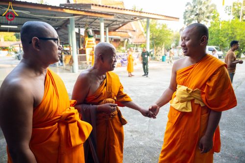 ภาพ No.208435:พิธีถวายสังฆทานแด่คณะสงฆ์ 323 วัด ปีที่ 21 ครั้งที่ 174 พิธีมอบกองทุนหนุนแรงใจช่วยครูใต้ ปีที่ 18 ครั้งที่ 138 และพิธีทำบุญอุทิศส่วนกุศลให้ผู้วายชนม์ ณ วัดบุณณาราม(วัดโคกงู) จ.นราธิวาส วันเสาร์ที่ 15 กุมภาพันธ์ พ.ศ.2568