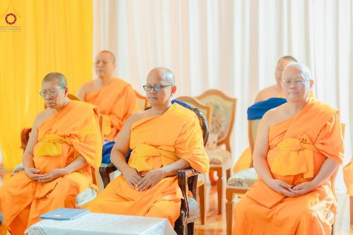 ภาพ No.179164:พิธีทอดกฐิน ณ วัดปราโมทย์อันธวัน อ.เมือง จ.นครพนม ในโครงการกฐินสามัคคีทั่วไทย 30,000 วัด บูชาธรรม 80 ปี หลวงพ่อธัมมชโย โดยคณะศิษยานุศิษย์วัดพระธรรมกาย วันที่ 23 ตุลาคม พ.ศ. 2567