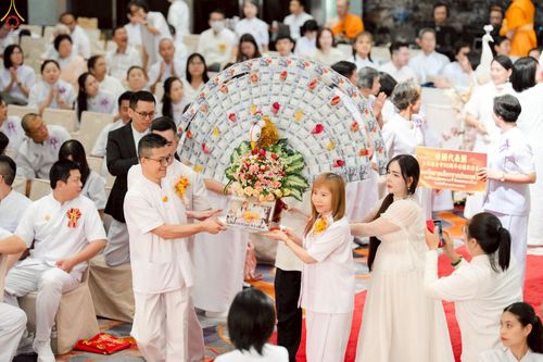 ภาพ No.271457:วันอาทิตย์ที่ 26 ตุลาคม พ.ศ. 2568 พิธีทอดกฐินครบรอบ 30 ปี  วัดพระธรรมกายไทเป และพิธีถวายมหาสังฆทาน 83 รูป  บูชาธรรม 81 ปี หลวงพ่อธัมมชโย