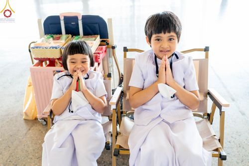 ภาพ No.102372:พิธีถวายอุปกรณ์ทำความสะอาด ณ บ้านแก้วเรือนทองคุณยายอาจารย์ฯ วัดพระธรรมกาย วันเสาร์ที่ 16 ธันวาคม พ.ศ. 2566