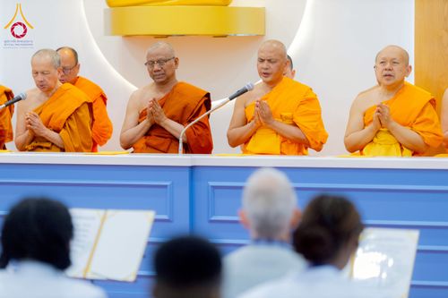 ภาพ No.233262:วันอาทิตย์ที่ 6 กรกฎาคม พ.ศ. 2568 พิธีถวายมหาสังฆทานแด่คณะสงฆ์ทั่วโลกและพิธีตักบาตรเนื่องในวันเข้าพรรษา  ณ วัดพุทธเคปทาวน์ ประเทศแอฟริกาใต้