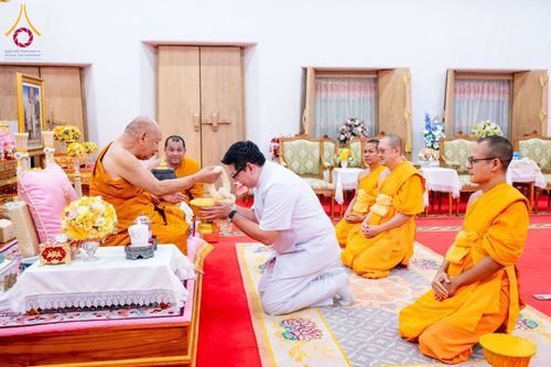 ภาพ No.159321:วันศุกร์ที่ 25 กันยายน พ.ศ. 2567 วัดพระธรรมกาย มูลนิธิธรรมกาย และคณะศิษยานุศิษย์ฯ ร่วมสมทบกัปปิยภัณฑ์ จำนวน 200,000 บาท สนับสนุนสำนักงานเจ้าคณะใหญ่หนตะวันออก ฝ่ายสาธารณสงเคราะห์ของมหาเถรสมาคม เพื่อช่วยเหลือผู้ประสบอุทกภัย