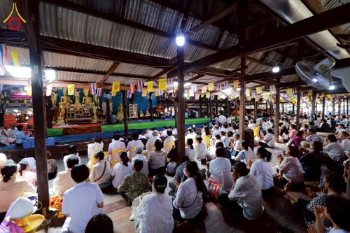 ภาพ No.275716:วันที่ 5 พฤศจิกายน พ.ศ. 2568 พิธีทอดกฐินสามัคคีทั่วไทย ณ วัดดอนหว้า (พิกุลทอง) อ.บ้านลาด จ.เพชรบุรี โดยคณะศิษยานุศิษย์ บูชาธรรม 81 ปี หลวงพ่อธัมมชโย