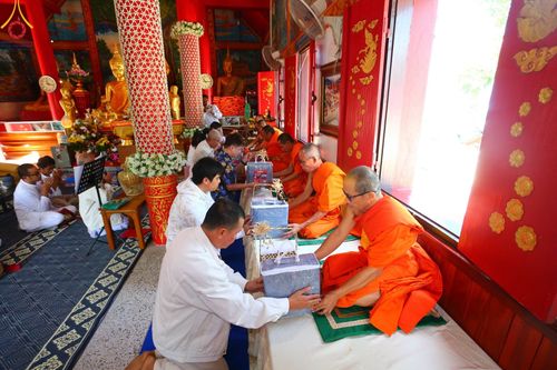 ภาพ No.95873:พิธีทอดกฐินสามัคคีทั่วไทย 5,000 วัด ณ วัดพระธาตุคู่บุญ จ.เชียงราย วันที่ 18 พฤศจิกายน พ.ศ. 2566