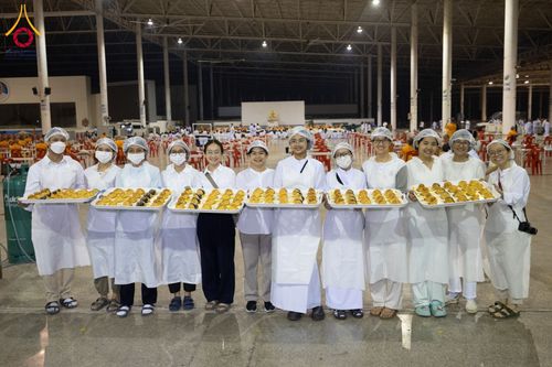 ภาพ No.121542:พิธีถวายภัตตาหารเป็นสังฆทาน แด่คณะพระธรรมยาตรา ปีที่ 12 วันที่ 31 มกราคม พ.ศ. 2567 ณ สภาธรรมกายสากล วัดพระธรรมกาย