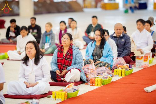 ภาพ No.210174:วันพฤหัสบดีที่ 6 มีนาคม พ.ศ. 2568 ตักบาตรฉลองสามเณรใหม่ โครงการบรรพชาสามเณรท้องถิ่นชาวเนปาล 500 รูป ณ ลุมพินี ประเทศเนปาล