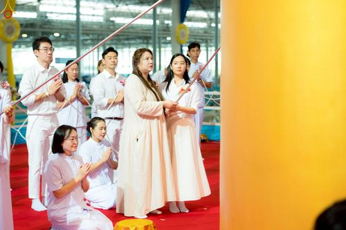 ภาพ No.235549:วันอาทิตย์ที่ 27 กรกฎาคม พ.ศ. 2568 พิธีจุดเทียนใจ ไฟนิรันด์ อนันตชัย ณ วัดพระธรรมกาย จ.ปทุมธานี