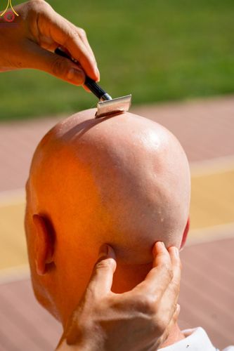 ภาพ No.83334:พิธีตัดปอยผมธรรมทายาทและฝากตัวเป็นศิษย์ ในโครงการอบรมพระธรรมทายาททวีปยุโรป รุ่นที่ 9 วันพุธที่ 12 มิถุนายน พ.ศ. 2566 ณ วัดพระธรรมกายเบเนลักซ์ ประเทศเบลเยี่ยม