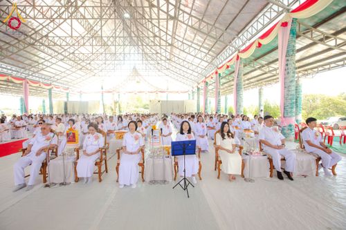 ภาพ No.175096:พิธีทอดกฐินสถาปนา แผ่นสิริฉะทะนะรัสมี(หลังคา) อาคาร 80 ปี หลวงพ่อธัมมชโย ณ ศูนย์ปฏิบัติธรรมวิหารแดง จ.สระบุรี วันเสาร์ที่ 9 พฤศจิกายน พ.ศ. 2567