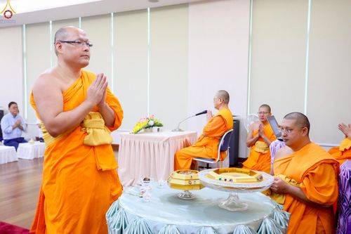 ภาพ No.244992:วันที่ 30-31 สิงหาคม พ.ศ. 2568 พิธีฉลองสมโภช พระบรมสารีริกธาตุ ณ วัดพระธรรมกายกัวลาลัมเปอร์ ประเทศมาเลเซีย เพื่ออัญเชิญไปประดิษฐาน ณ วัดพุทธมหาวิหาร ประเทศศรีลังกา