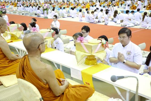 ภาพ No.236325:วันที่ 3 สิงหาคม พ.ศ. 2568 พิธีถวายมหาสังฆทานคณะสงฆ์ 2,000 กว่าวัดทั่วประเทศ ปีที่ 25 , พิธีถวายไทยธรรมคณะสงฆ์ 323 วัด 4 จังหวัดชายแดนภาคใต้ ณ วัดพระธรรมกาย