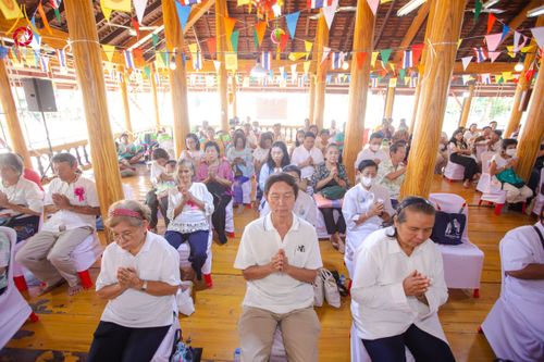 ภาพ No.173187:พิธีทอดกฐิน วัดช้างใหญ่ จ.พระนครศรีอยุธยา ในโครงการกฐินสามัคคีทั่วไทย 30,000 วัด บูชาธรรม 80 ปี หลวงพ่อธัมมชโย โดยคณะศิษยานุศิษย์วัดพระธรรมกาย วันที่ 2 พฤศจิกายน พ.ศ. 2567