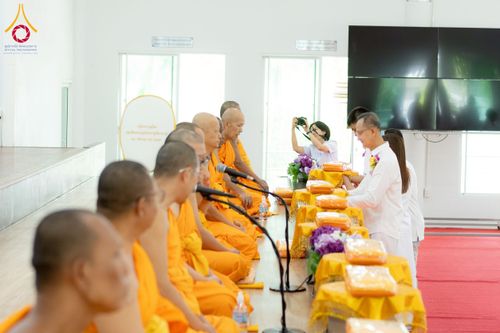 ภาพ No.238529:วันอาทิตย์ที่ 17 สิงหาคม พ.ศ. 2568 พิธีทอดผ้าป่าบำรุงศูนย์อบรมเยาวชนนครปฐม ครบรอบ 14 ปี และพิธีปลูกต้นไม้รอบสระเศรษฐี ณ ศูนย์อบรมเยาวชนนครปฐม