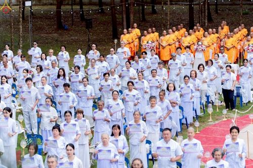 ภาพ No.238324:วันเสาร์ที่ 9 สิงหาคม พ.ศ. 2568 พิธีกลั่นแผ่นดิน โปรยทราย และจุดประทีปถวายเป็นพุทธบูชา จ.ระยอง สถาปนาองค์พระเจดีย์เพื่อสร้างสันติภาพโลก ณ ศูนย์ปฏิบัติธรรมระยอง(บ้านช่องลม) ต.บางบุตร อ.บ้านค่าย จ.ระยอง