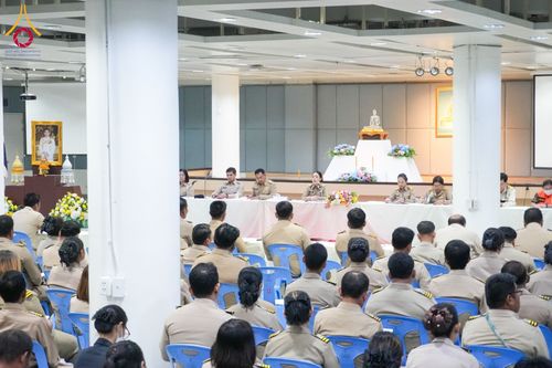 ภาพ No.122957:อำเภอคลองหลวง จัดประชุมกำนัน ผู้ใหญ่บ้าน แพทย์ประจำตำบล ผู้ช่วยผู้ใหญ่บ้าน สารวัตรกำนัน ฯลฯ ประจำเดือนกุมภาพันธ์ พ.ศ. 2567 ณ วัดพระธรรมกาย