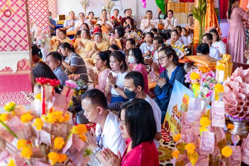 พิธีทอดกฐินสามัคคีทั่วไทย 5,000 วัด ณ วัดนพรัตนาราม จ.ปทุมธานี วันที่ 19 พฤศจิกายน พ.ศ. 2566