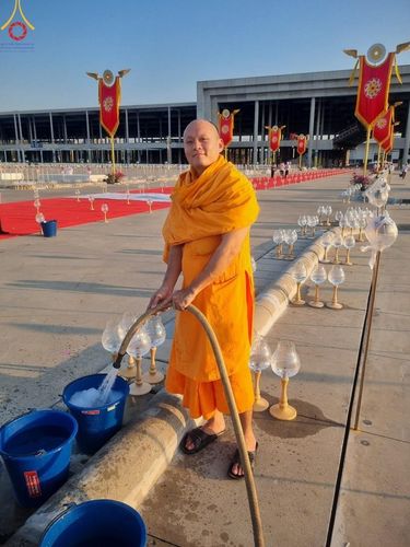 ภาพ No.125342:V.27 มาฆะ สาธุ  การรับบุญเตรียมงาน ปฎิบัติงาน เก็บงาน ของเจ้าหน้าที่หน่วยงานต่างๆ เพื่อวันมาฆบูชา วันเสาร์ที่ 24 กุมภาพันธ์  พ.ศ. 2567 ณ วัดพระธรรมกาย จ.ปทุมธานี