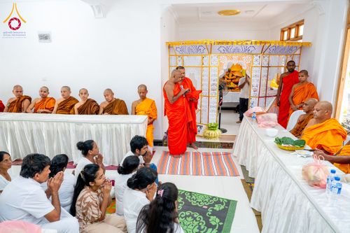 ภาพ No.175839:พิธีทอดผ้าป่าสมทบกฐิน ณ วัดศรีสุมนะ วิเวกรามายา เมืองมาตะเล ศรีลังกา โดยมูลนิธิธรรมกาย ในนามหลวงพ่อธัมมชโย วันที่ 8 พฤศจิกายน พ.ศ. 2567