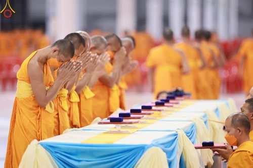 ภาพ No.123159:พระธรรมยาตรารับประกาศนียบัตร และพระของขวัญ ในวันอาทิตย์ต้นเดือนที่ 4 กุมภาพันธ์ พ.ศ.2567 ณ สภาธรรมกายสากล วัดพระธรรมกาย