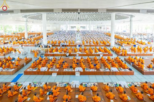 ภาพ No.152943:พิธีถวายภัตตาหารเมนูสวรรค์ ในพรรษาแห่งการเข้าถึงธรรม วันอังคารที่ 10 กันยายน พ.ศ. 2567 ครบรอบ 24 ปี วันละสังขาร คุณยายอาจารย์มหารัตนอุบาสิกาจันทร์ ขนนกยูง ณ หอฉันคุณยายอาจารย์ฯ วัดพระธรรมกาย