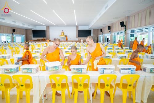 ภาพ No.156129:พิธีถวายสังฆทานแด่คณะสงฆ์ 323 วัด 4 จังหวัดชายแดนภาคใต้ ปีที่ 20 ครั้งที่ 173 พิธีมอบกองทุนหนุนแรงใจช่วยครูใต้ ปีที่ 17 ครั้งที่ 137 วันเสาร์ที่ 21 กันยายน พ.ศ.2567 ณ ศูนย์ปฏิบัติธรรมภาคใต้ อ.บางกล่ำ จ.สงขลา