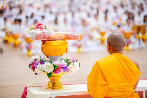 ภาพ No.212699:วันอาทิตย์ที่ 23 มีนาคม พ.ศ. 2568 พิธีร่วมบุญโครงการบรรพชาสามเณร 5,000 รูป ณ ห้องแก้วสารพัดนึก 2 วัดพระธรรมกาย