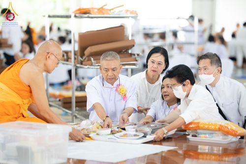 ภาพ No.129510:พิธีบุพเปตพลี ครั้งที่ 147 อุทิศบุญแด่หมู่ญาติที่ล่วงลับไปแล้ว และสืบทอดอายุพระพุทธศาสนา วันเสาร์ที่  9 มีนาคม พ.ศ. 2567 (วันพระแรม 8 ค่ำ เดือน 3) ณ หอฉันคุณยายอาจารย์ฯ วัดพระธรรมกาย จ.ปทุมธานี