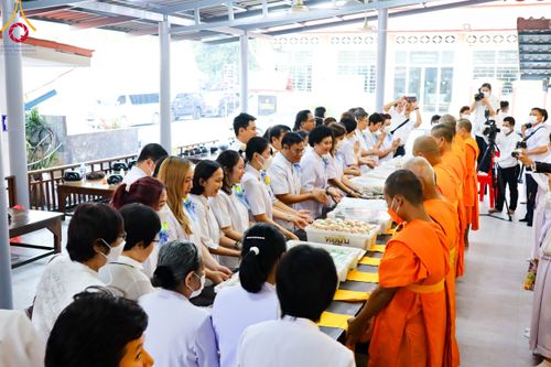 ภาพ No.114458:พิธีถวายภัตตาหารเป็นสังฆทาน แด่คณะพระธรรมยาตรา ปีที่ 12 วันที่ 18 มกราคม พ.ศ. 2567 ณ วัดโบสถ์(บน) บางคูเวียง จ.นนทบุรี