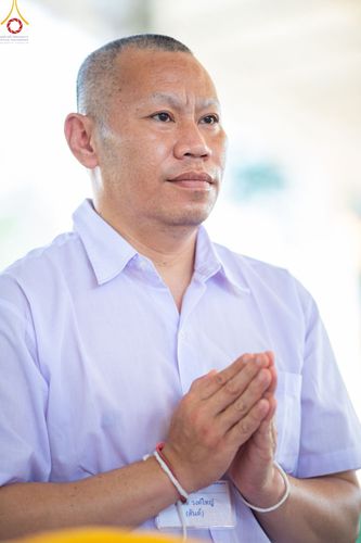 ภาพ No.101561:พิธีขอขมาและมอบผ้าไตร ในโครงการอุปสมบทบูชาธรรม มหาปูชนียาจารย์ พ.ศ. 2566 ณ ธุดงคสถานลำพูน ต.เหล่ายาว อ.บ้านโฮ่ง จ.ลำพูน  วันที่ 7 ธันวาคม พ.ศ. 2566