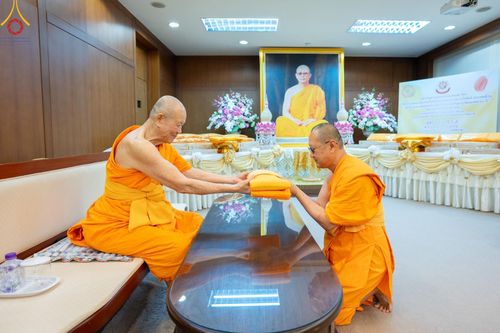 ภาพ No.145896:พิธีเจริญพระพุทธมนต์และมอบผ้าไตร โครงการปฐมอุปสมบทสมโภช วัดพระธรรมกายโทชิหงิ ประเทศญี่ปุ่น บูชาธรรมหลวงพ่อธัมมชโย เนื่องในโอกาสเจริญอายุวัฒนมงคล 80 ปี (22 เมษายน พ.ศ.2567) วันพฤหัสบดีที่ 25 กรกฎาคม พ.ศ. 2567 ณ อาศรมบัณฑิต วัดพระธรรมกาย จัดโดย คณะศิษยานุศ