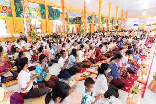 ภาพ No.98956:พิธีทอดกฐินสามัคคีทั่วไทย 5,000 วัด  ณ วัดกันทรอมอุดม อ.ขุนหาญ จ.ศรีสะเกษ วันที่ 26 พฤศจิกายน พ.ศ. 2566