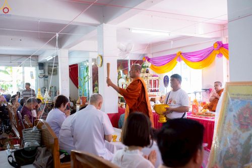 ภาพ No.257941:วันที่ 19 ตุลาคม พ.ศ. 2568 พิธีทอดกฐินสามัคคีทั่วไทย 30,000 วัด โดยคณะศิษยานุศิษย์ บูชาธรรม 81 ปี หลวงพ่อธัมมชโย ณ วัดลำบัว ต.หันตะเภา อ.วังน้อย จ.พระนครศรีอยุธยา