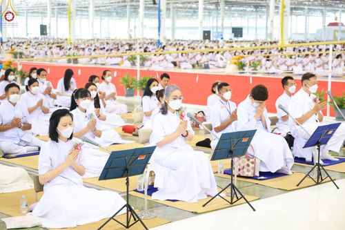 ภาพ No.76911:พิธีบูชาข้าวพระ ในวันมาฆบูชา อาทิตย์ต้นเดือนที่ 6 มีนาคม พ.ศ. 2566 ณ วัดพระธรรมกาย จ.ปทุมธานี