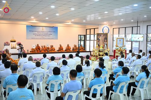 ภาพ No.57878:นายอำเภอคลองหลวง นำพสกนิกรร่วมพิธีเจริญพระพุทธมนต์ ถวายเป็นพระราชกุศล เนื่องในโอกาสวันคล้ายวันประสูติ สมเด็จพระเจ้าลูกยาเธอ เจ้าฟ้าทีปังกรรัศมีโชติฯ ณ วัดพระธรรมกาย วันจันทร์ที่ 29 เมษายน พ.ศ. 2567