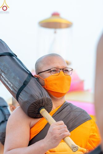 ภาพ No.110796:พระธรรมยาตราร่วมปฏิบัติธรรม และถ่ายภาพหมู่ประวัติศาสตร์ ในโครงการธรรมยาตรากตัญญูบูชา มหาปูชนียาจารย์ พระมงคลเทพมุนี(สด จนฺทสโร) พระผู้ปราบมาร อนุสรณ์สถาน 7 แห่ง ปีที่ 12 วันที่ 12 มกราคม พ.ศ. 2567 ณ วัดสองพี่น้อง จ.สุพรรณบุรี