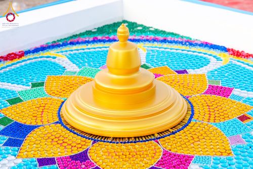 ภาพ No.275064:วันอาทิตย์ที่ 30 พฤศจิกายน พ.ศ. 2568 พิธีตอกเสาเข็ม "สร้างองค์พระเจดีย์เพื่อสร้างสันติภาพโลก" ต้นสุดท้าย ณ ศูนย์ปฏิบัติธรรมระยอง (บ้านช่องลม)