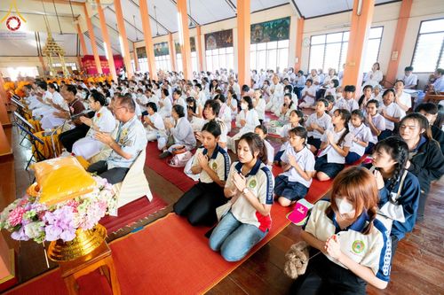 ภาพ No.200358:พิธีทอดผ้าป่าทำนุบำรุงศาสนสถาน ณ วัดผาสุการาม ตำบลบางไทรป่า อำเภอบางเลน จังหวัดนครปฐม ในโครงการธรรมยาตรา กตัญญูบูชา มหาปูชนียาจารย์ พระมงคลเทพมุนี(สด จนฺทสโร) พระผู้ปราบมาร อนุสรณ์สถาน 7 แห่ง ปีที่ 13 วันที่ 22 มกราคม พ.ศ. 2568