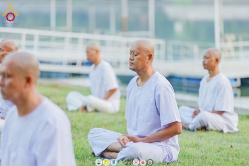 ภาพ No.275627:วันที่ 2 ธันวาคม พ.ศ. 2568 นาคธรรมทายาท เข้าอบรม 43 รูป ณ ศูนย์อบรมเยาวชนผาสุกวานิช จ.ราชบุรี