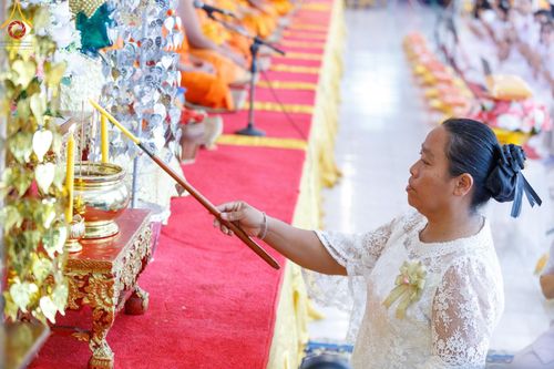 ภาพ No.196692:พิธีทอดผ้าป่าทำนุบำรุงศาสนสถาน ณ วัดสิงห์ ต.บางคูเวียง อ.บางกรวย จ.นนทบุรี ในโครงการธรรมยาตรา กตัญญูบูชา มหาปูชนียาจารย์ พระมงคลเทพมุนี(สด จนฺทสโร) พระผู้ปราบมาร อนุสรณ์สถาน 7 แห่ง ปีที่ 13 วันที่ 17 มกราคม พ.ศ. 2568